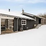 Family-friendly With And Sauna Ferienhaus *