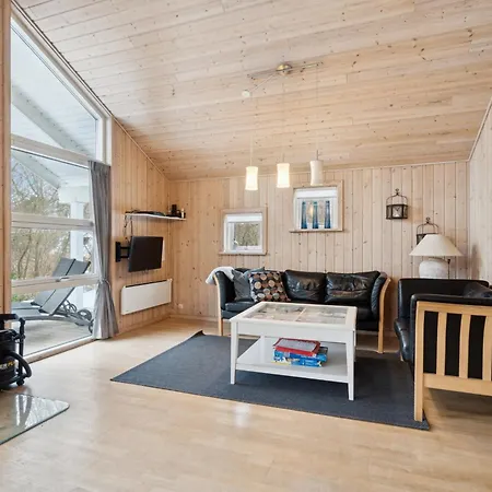 Family-friendly With And Sauna Holiday home *