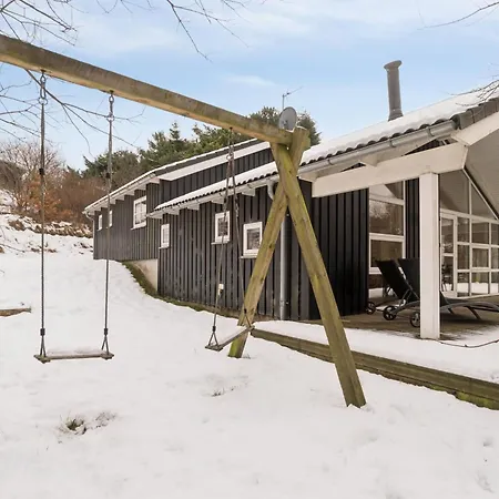 Family-friendly With And Sauna Holiday home *