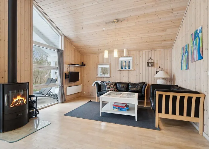 Family-friendly With And Sauna 別荘 *