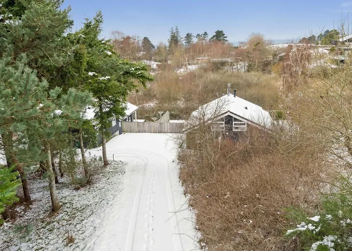 別荘 Family-friendly With And Sauna Knebel